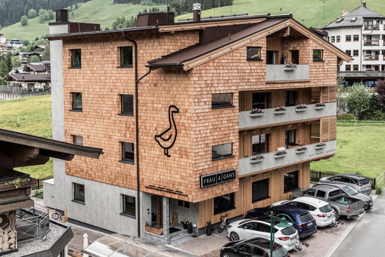 Frau Gans - Pure Mountain Apartments Saalbach-Hinterglemm Ngoại thất bức ảnh