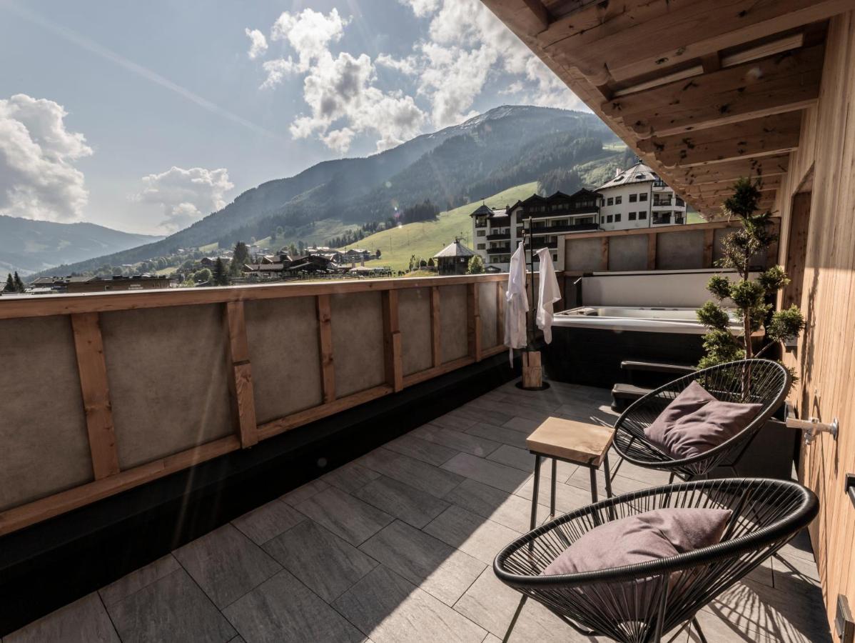 Frau Gans - Pure Mountain Apartments Saalbach-Hinterglemm Ngoại thất bức ảnh